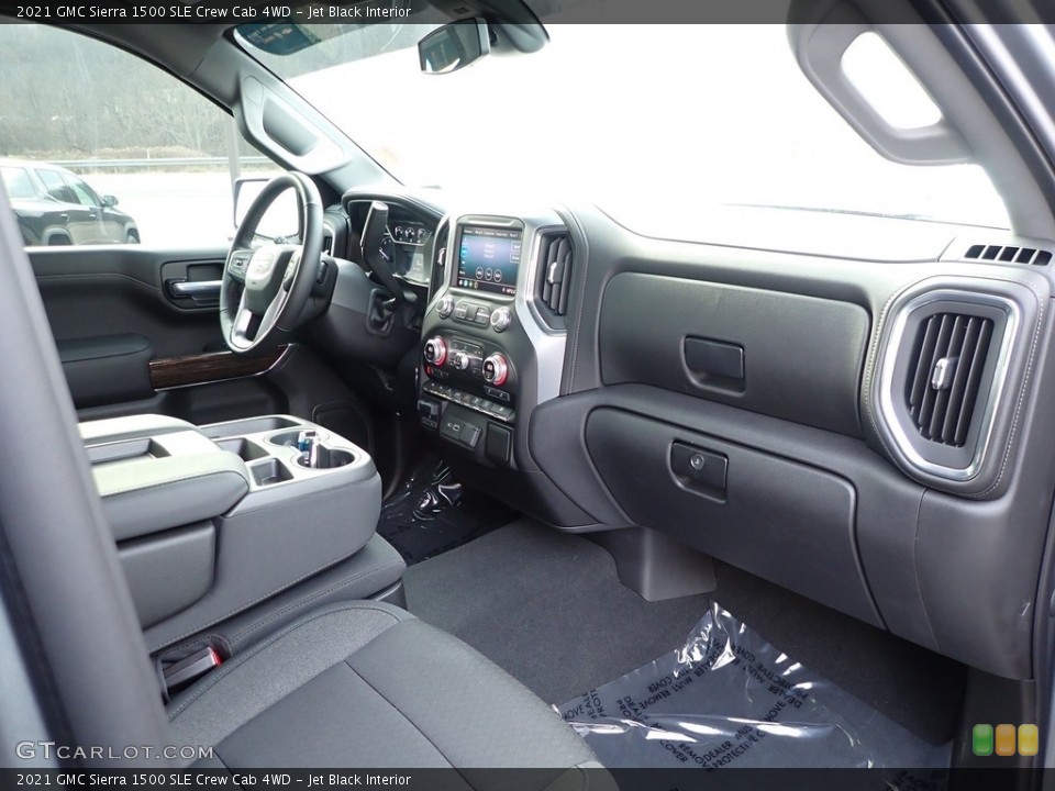 Jet Black Interior Dashboard for the 2021 GMC Sierra 1500 SLE Crew Cab 4WD #143370059