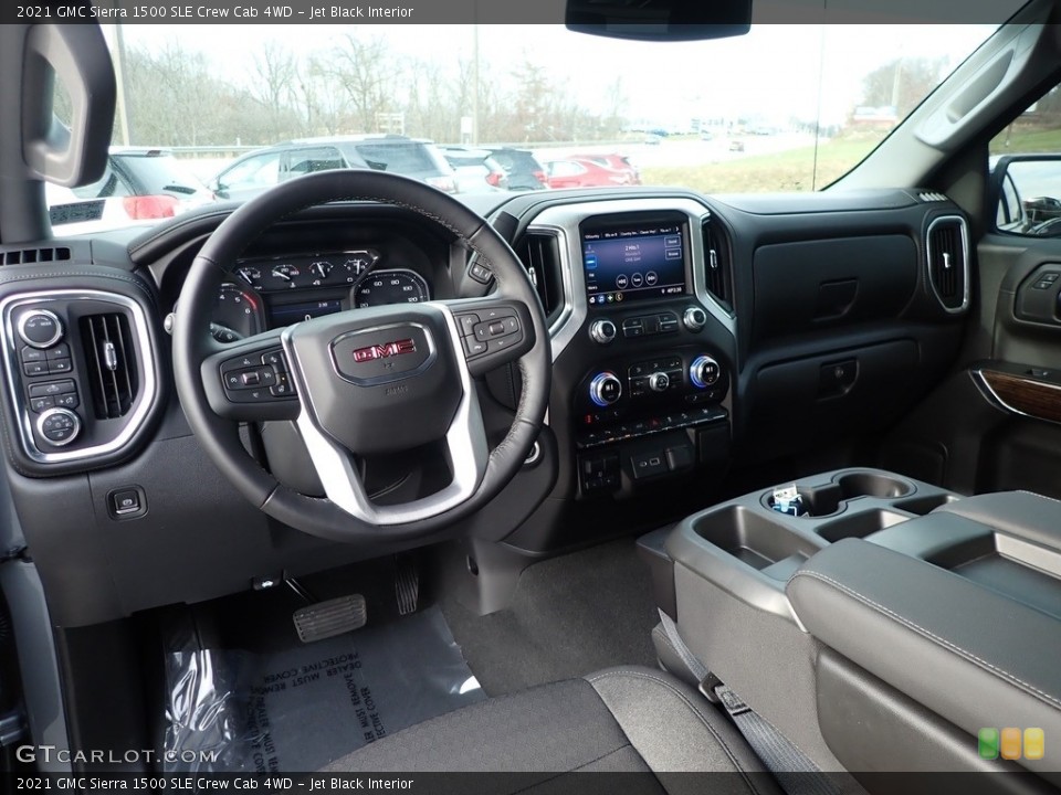 Jet Black Interior Photo for the 2021 GMC Sierra 1500 SLE Crew Cab 4WD #143370302
