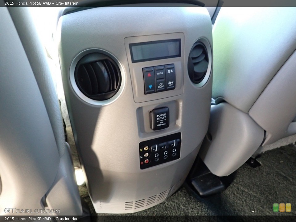 Gray Interior Controls for the 2015 Honda Pilot SE 4WD #143394269