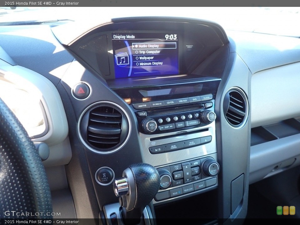 Gray Interior Controls for the 2015 Honda Pilot SE 4WD #143394353