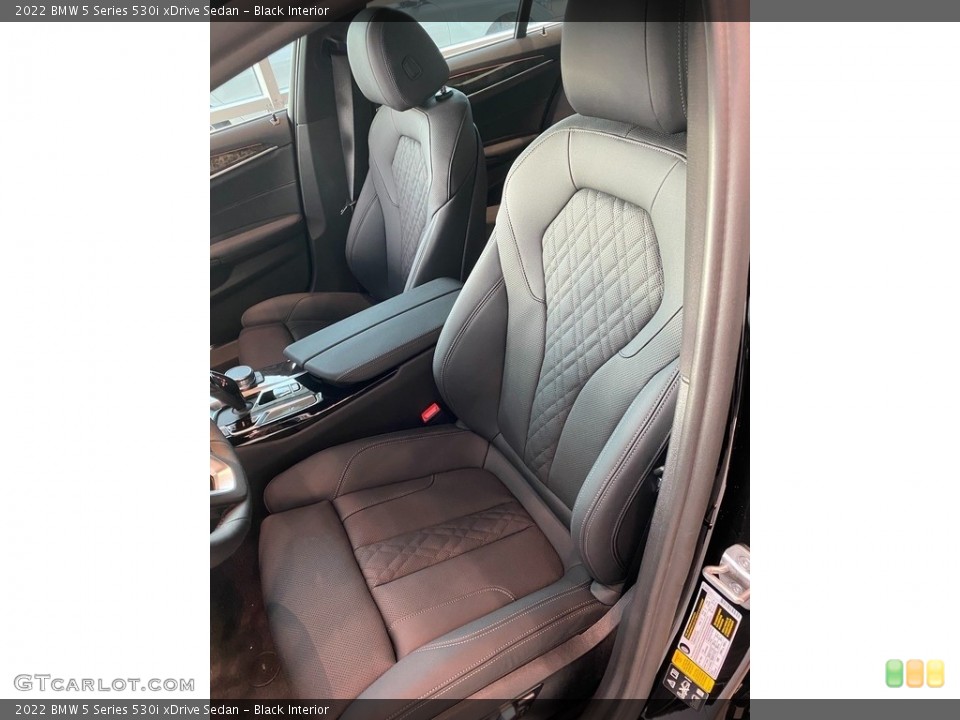 Black Interior Front Seat for the 2022 BMW 5 Series 530i xDrive Sedan #143402755