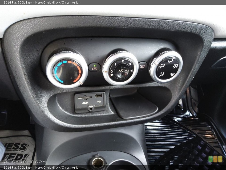 Nero/Grigio (Black/Grey) Interior Controls for the 2014 Fiat 500L Easy #143419609