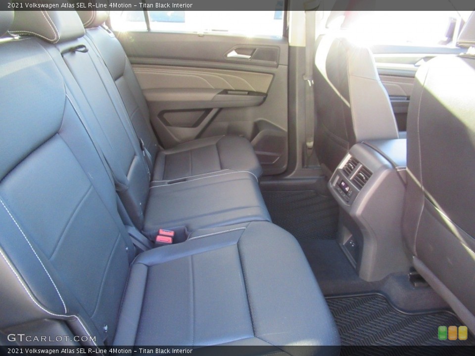 Titan Black Interior Rear Seat for the 2021 Volkswagen Atlas SEL R-Line 4Motion #143435595