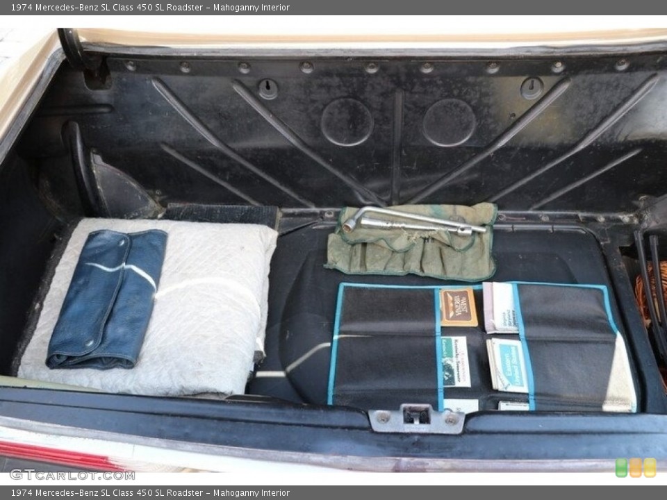 Mahoganny 1974 Mercedes-Benz SL Class Interiors