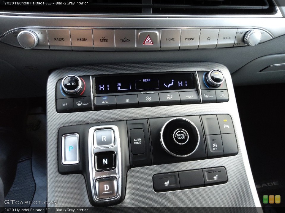 Black/Gray Interior Controls for the 2020 Hyundai Palisade SEL #143445543