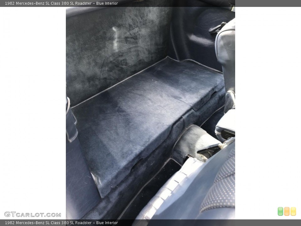 Blue Interior Rear Seat for the 1982 Mercedes-Benz SL Class 380 SL Roadster #143465468