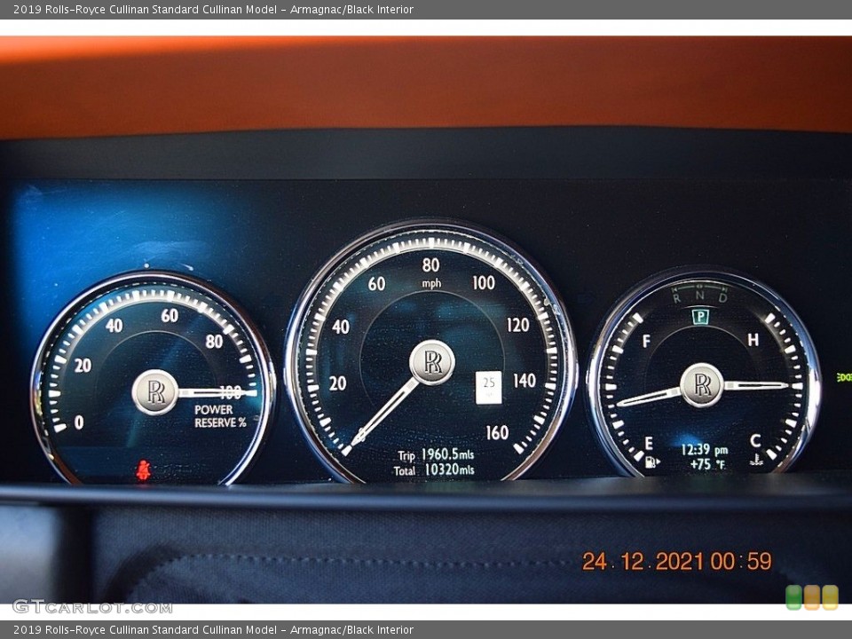 Armagnac/Black Interior Gauges for the 2019 Rolls-Royce Cullinan  #143470571
