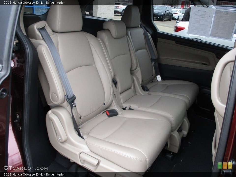 Beige Interior Rear Seat for the 2018 Honda Odyssey EX-L #143494992