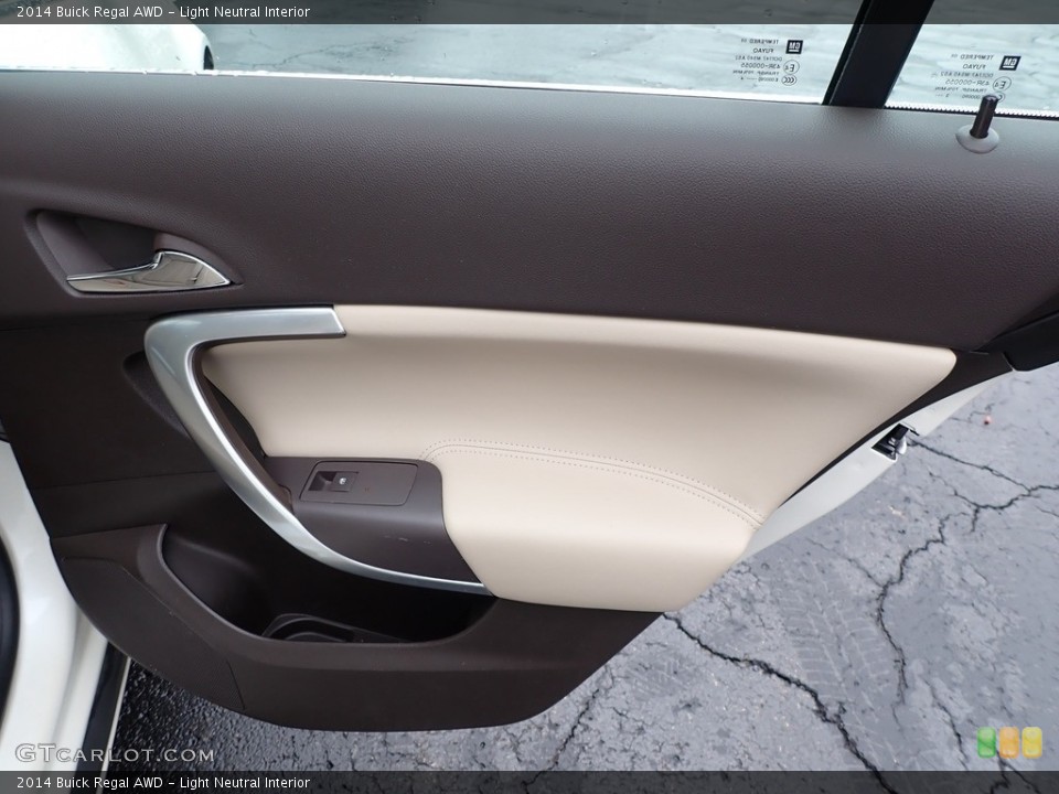 Light Neutral Interior Door Panel for the 2014 Buick Regal AWD #143514591