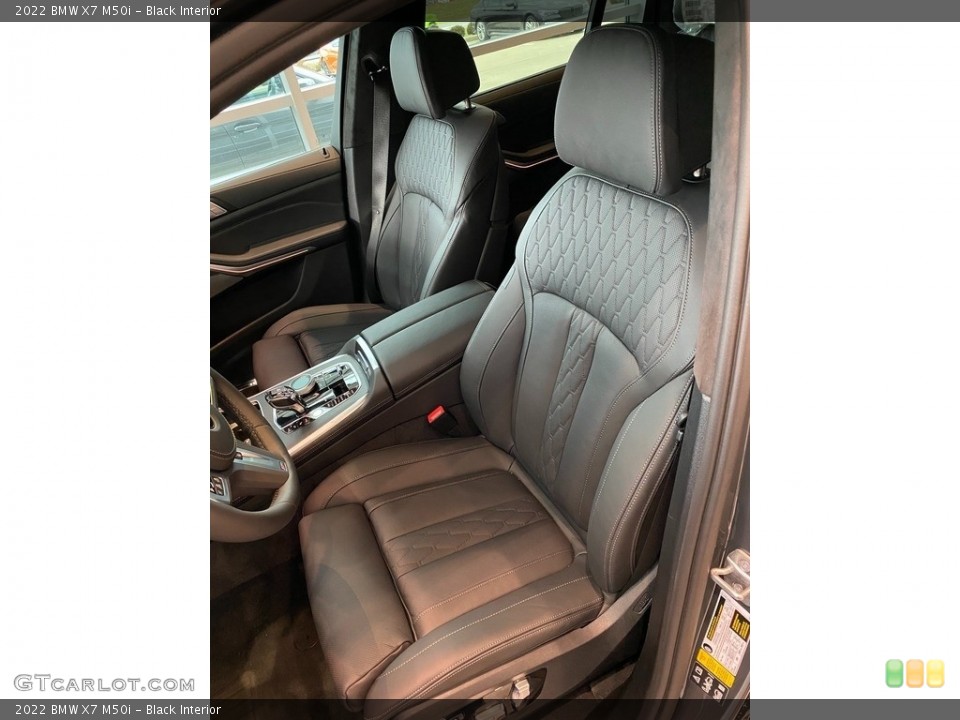 Black Interior Photo for the 2022 BMW X7 M50i #143525162