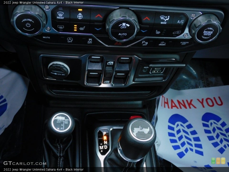 Black Interior Controls for the 2022 Jeep Wrangler Unlimited Sahara 4x4 #143529895