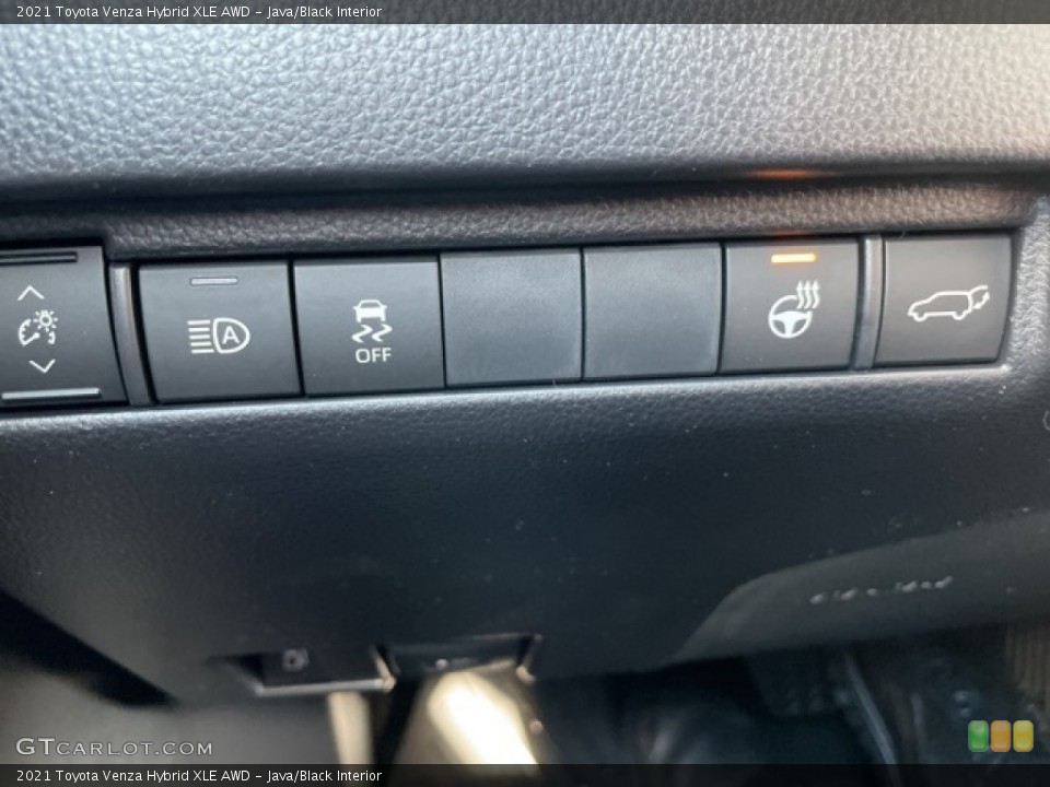 Java/Black Interior Controls for the 2021 Toyota Venza Hybrid XLE AWD #143551989
