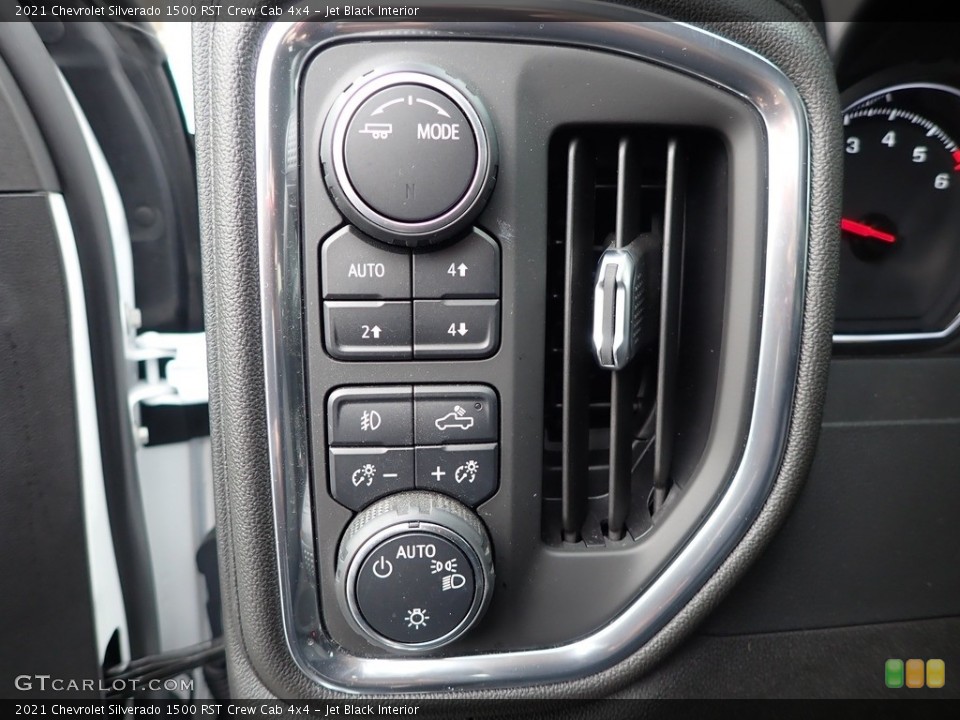 Jet Black Interior Controls for the 2021 Chevrolet Silverado 1500 RST Crew Cab 4x4 #143564317
