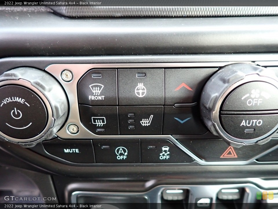 Black Interior Controls for the 2022 Jeep Wrangler Unlimited Sahara 4x4 #143567311