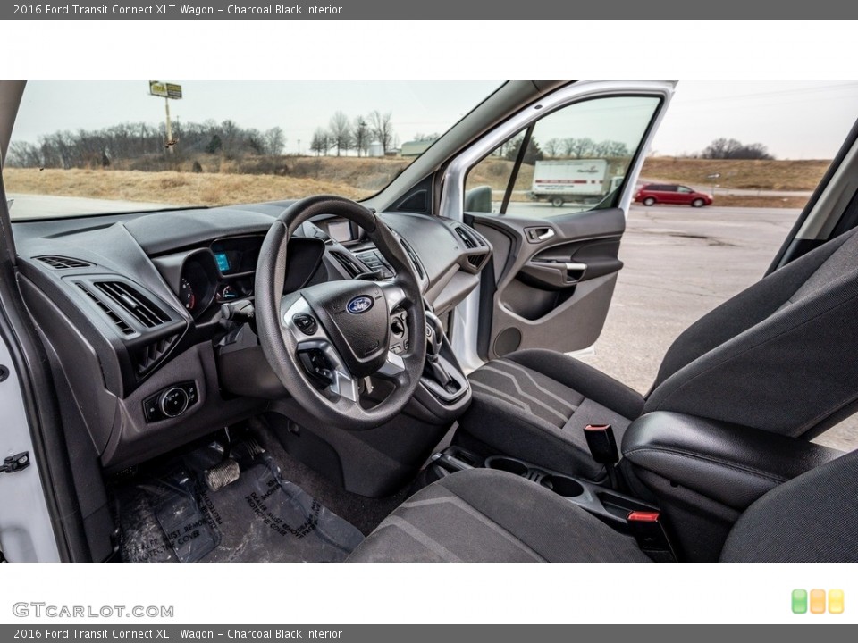 Charcoal Black Interior Photo for the 2016 Ford Transit Connect XLT Wagon #143580360