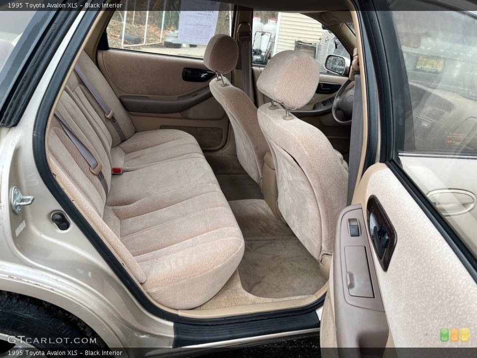 Black Interior Rear Seat for the 1995 Toyota Avalon XLS #143622169