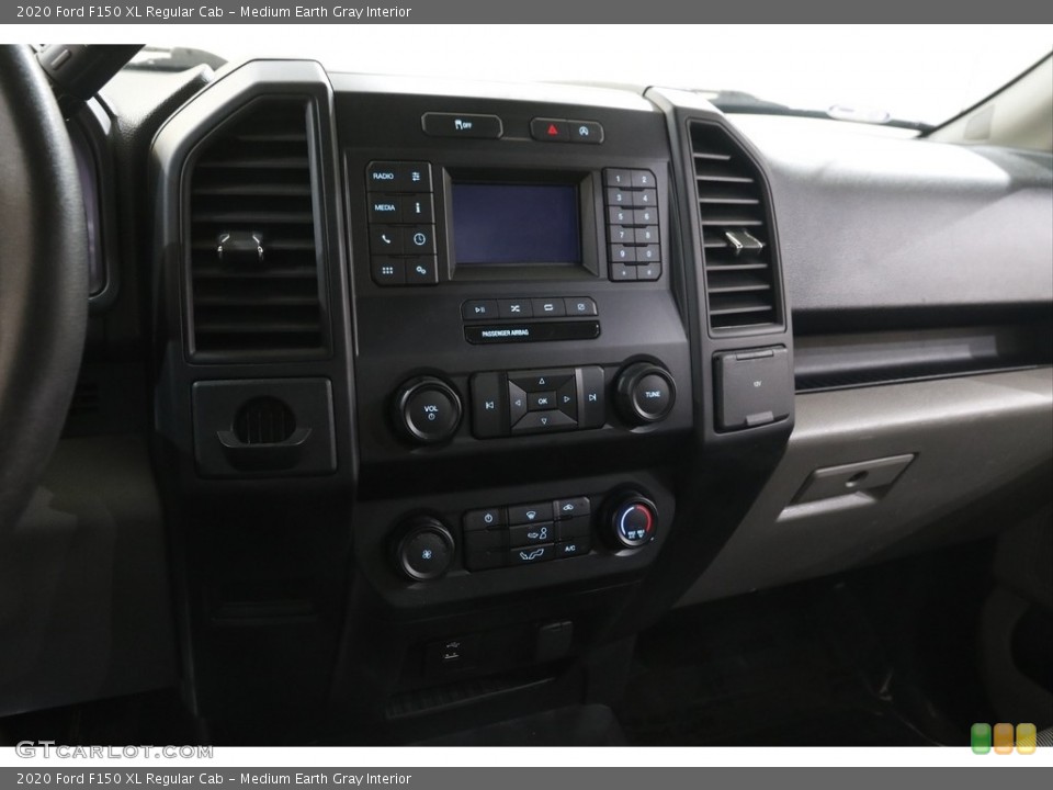 Medium Earth Gray Interior Controls for the 2020 Ford F150 XL Regular Cab #143622670