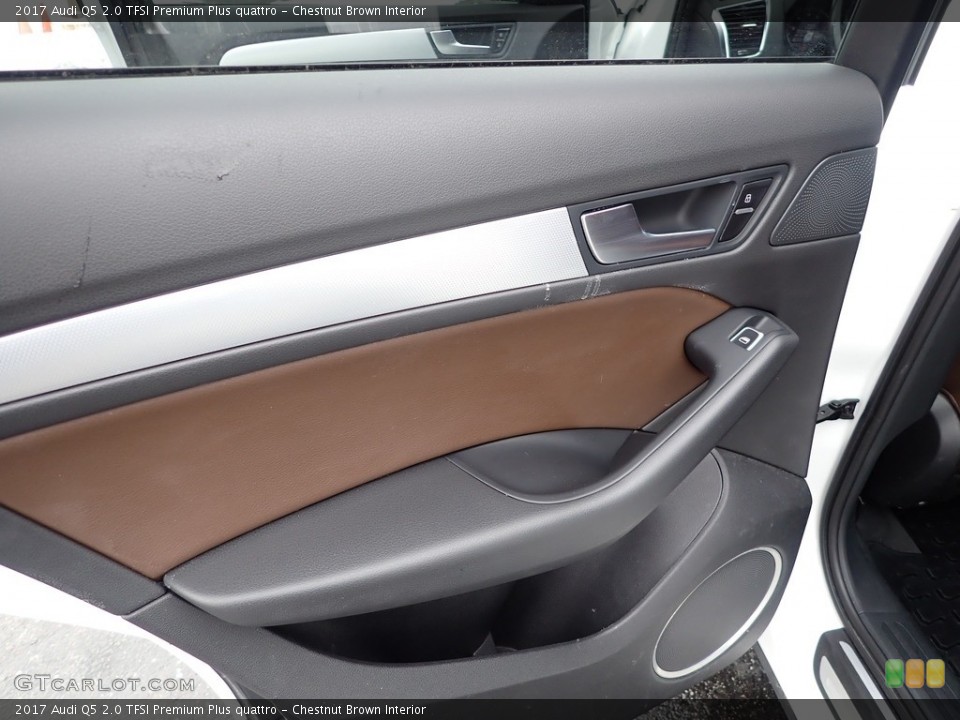 Chestnut Brown Interior Door Panel for the 2017 Audi Q5 2.0 TFSI Premium Plus quattro #143626838