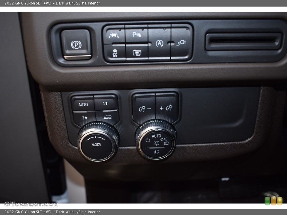 Dark Walnut/Slate Interior Controls for the 2022 GMC Yukon SLT 4WD #143627396