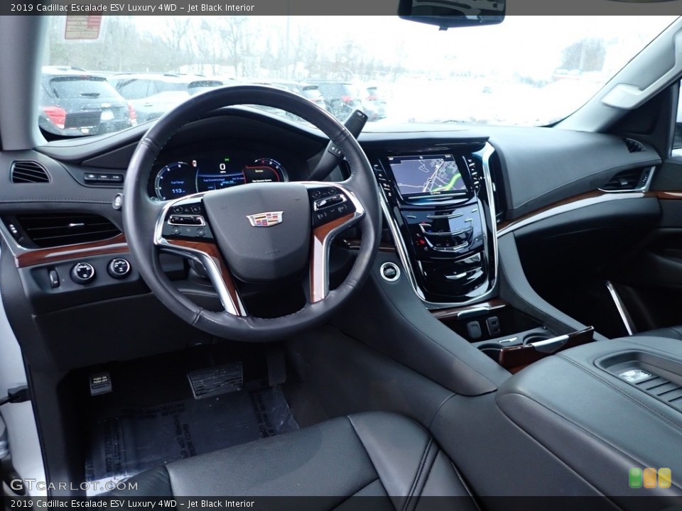 Jet Black Interior Photo for the 2019 Cadillac Escalade ESV Luxury 4WD #143639156
