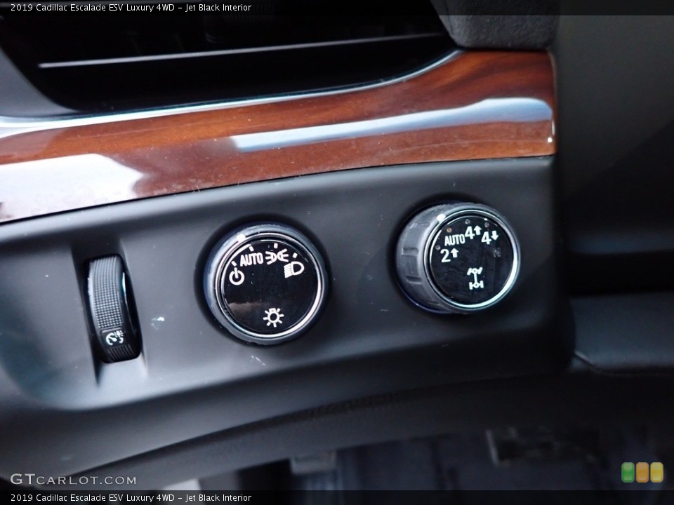 Jet Black Interior Controls for the 2019 Cadillac Escalade ESV Luxury 4WD #143639342