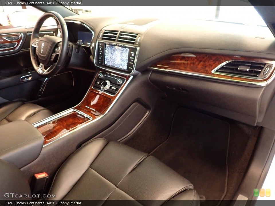 Ebony Interior Photo for the 2020 Lincoln Continental AWD #143667902