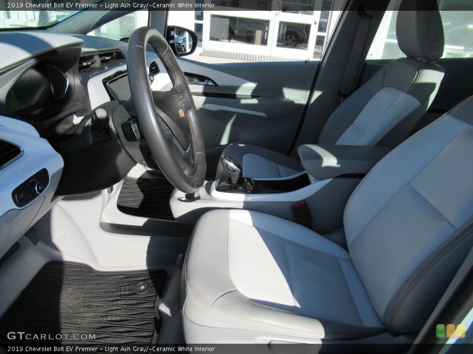 Light Ash Gray/­Ceramic White 2019 Chevrolet Bolt EV Interiors