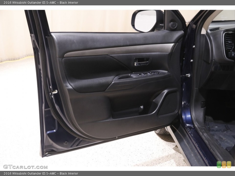 Black Interior Door Panel for the 2016 Mitsubishi Outlander ES S-AWC #143672117