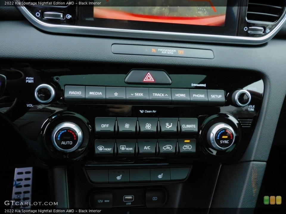 Black Interior Controls for the 2022 Kia Sportage Nightfall Edition AWD #143672267