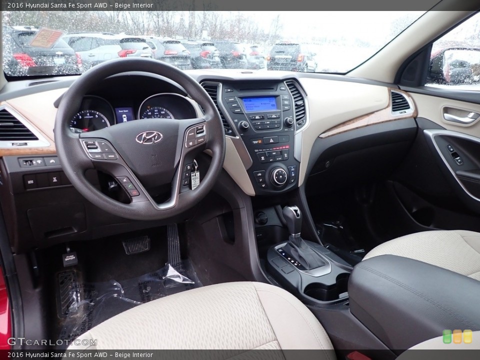 Beige Interior Photo for the 2016 Hyundai Santa Fe Sport AWD #143676545