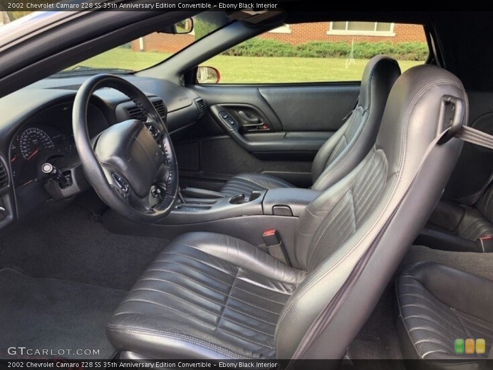 Ebony Black Interior Photo for the 2002 Chevrolet Camaro Z28 SS 35th Anniversary Edition Convertible #143677709