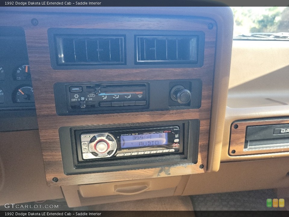 Saddle Interior Controls for the 1992 Dodge Dakota LE Extended Cab #143679716