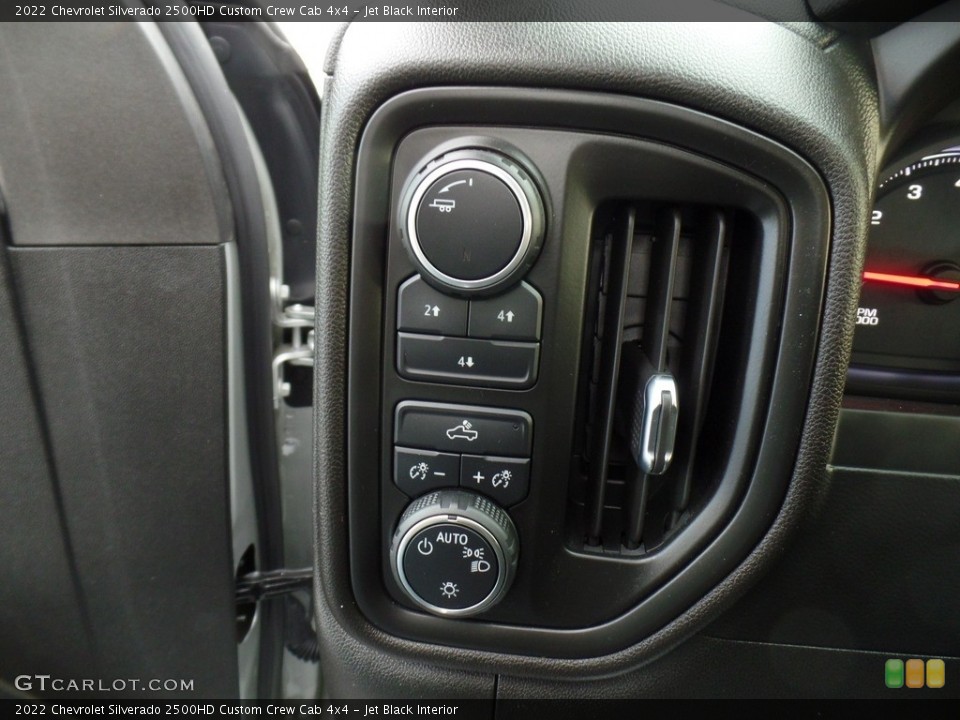 Jet Black Interior Controls for the 2022 Chevrolet Silverado 2500HD Custom Crew Cab 4x4 #143706259