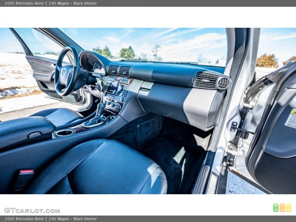Black Interior Dashboard for the 2005 Mercedes-Benz C 240 Wagon #143714350