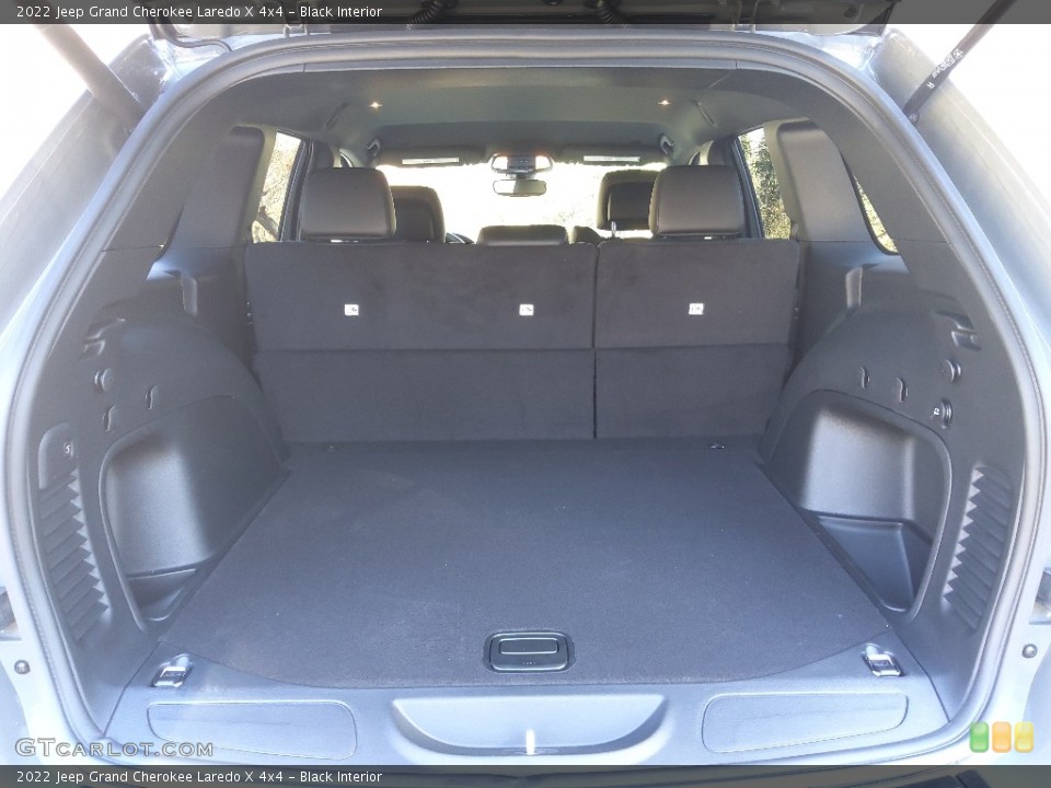 Black Interior Trunk for the 2022 Jeep Grand Cherokee Laredo X 4x4 #143735173