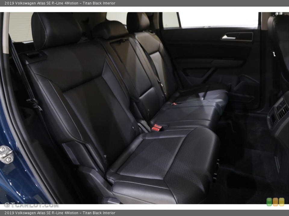 Titan Black Interior Rear Seat for the 2019 Volkswagen Atlas SE R-Line 4Motion #143735218