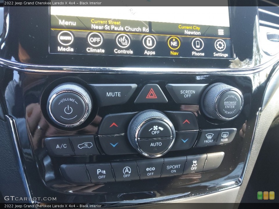 Black Interior Controls for the 2022 Jeep Grand Cherokee Laredo X 4x4 #143735527