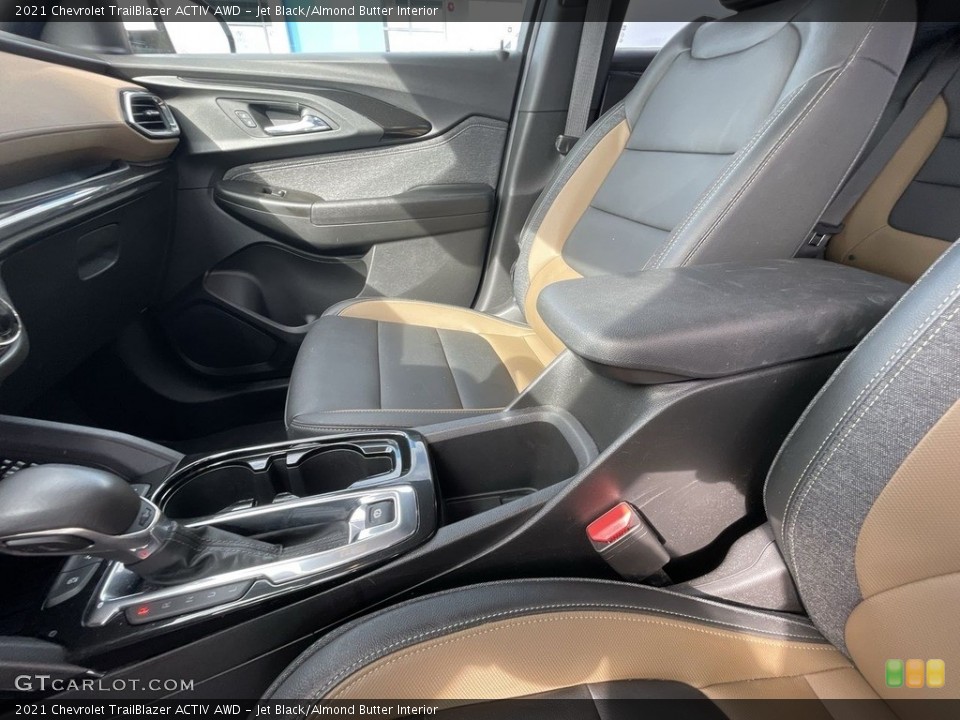 Jet Black/Almond Butter Interior Front Seat for the 2021 Chevrolet TrailBlazer ACTIV AWD #143820303