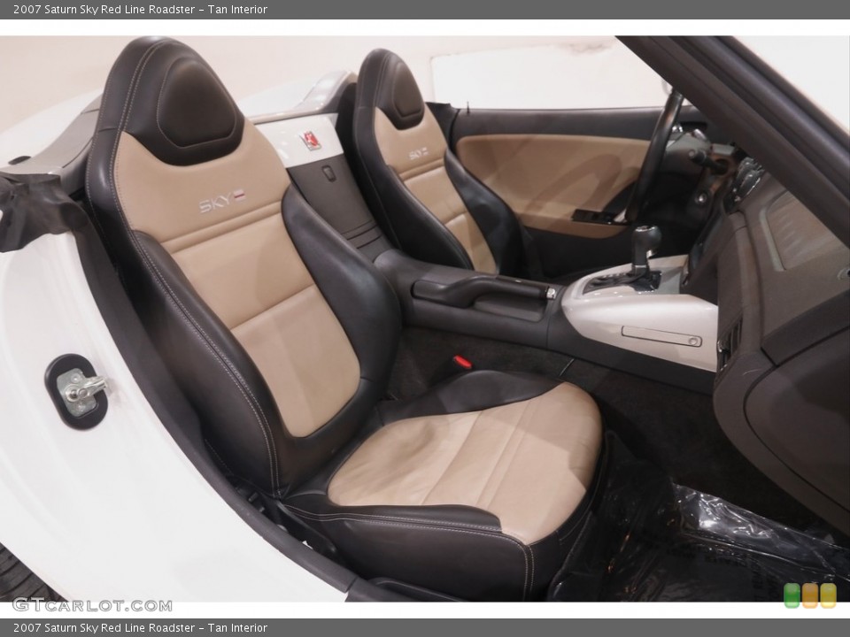 Tan Interior Photo for the 2007 Saturn Sky Red Line Roadster #143822574