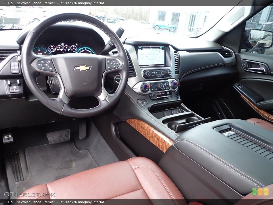 Jet Black/Mahogany Interior Photo for the 2019 Chevrolet Tahoe Premier #143861710