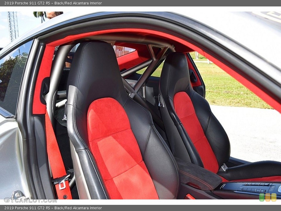 Black/Red Alcantara 2019 Porsche 911 Interiors