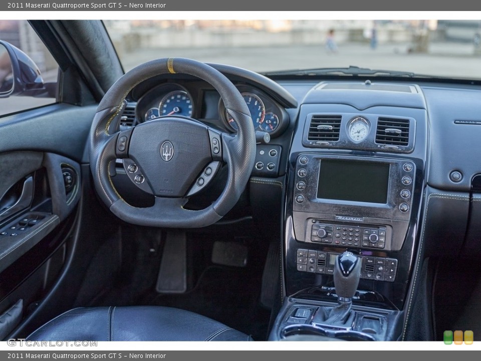 Nero Interior Dashboard for the 2011 Maserati Quattroporte Sport GT S #143914718