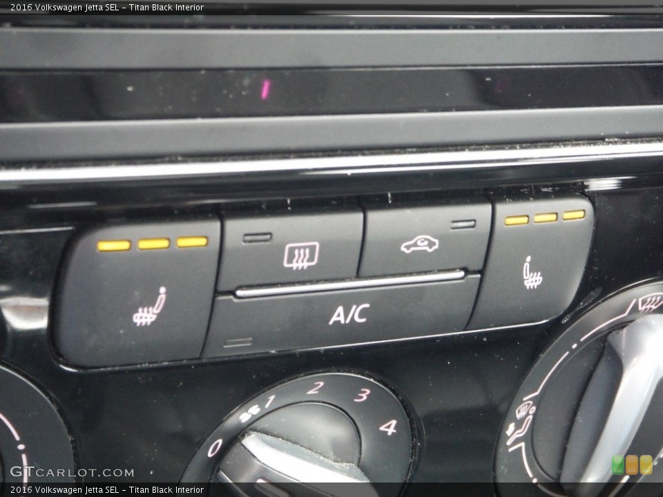 Titan Black Interior Controls for the 2016 Volkswagen Jetta SEL #143918876