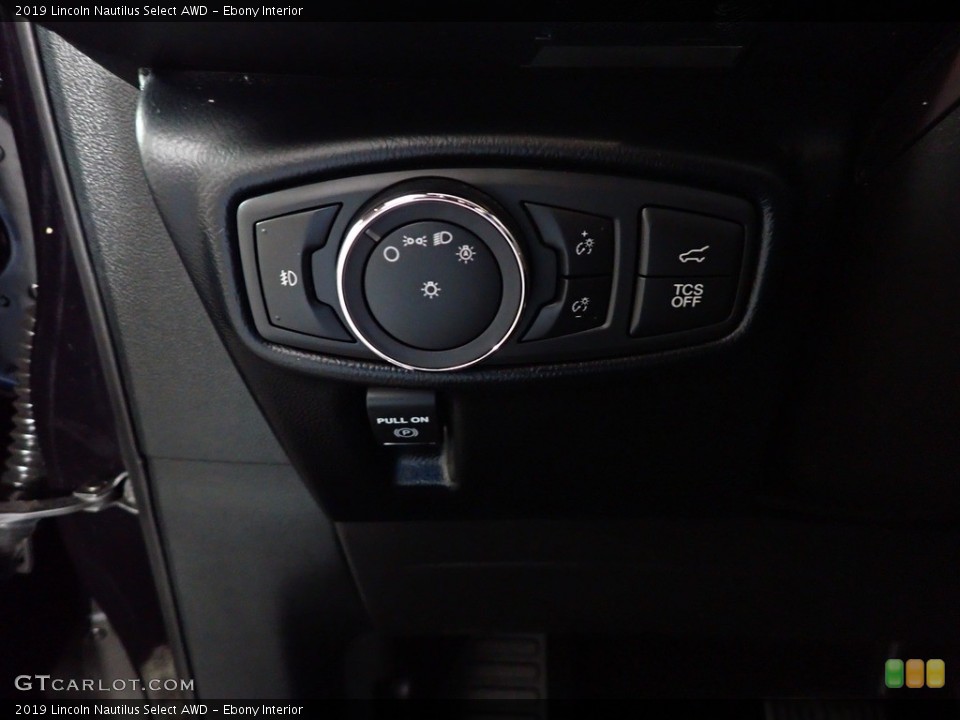 Ebony Interior Controls for the 2019 Lincoln Nautilus Select AWD #143922095