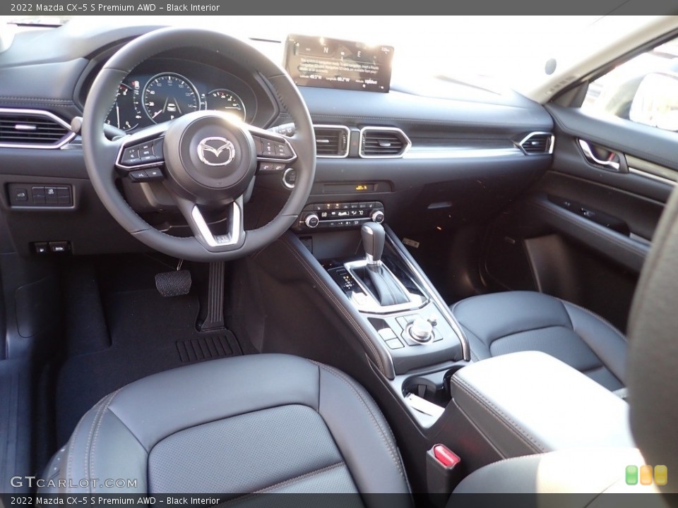 Black Interior Photo for the 2022 Mazda CX-5 S Premium AWD #143947873
