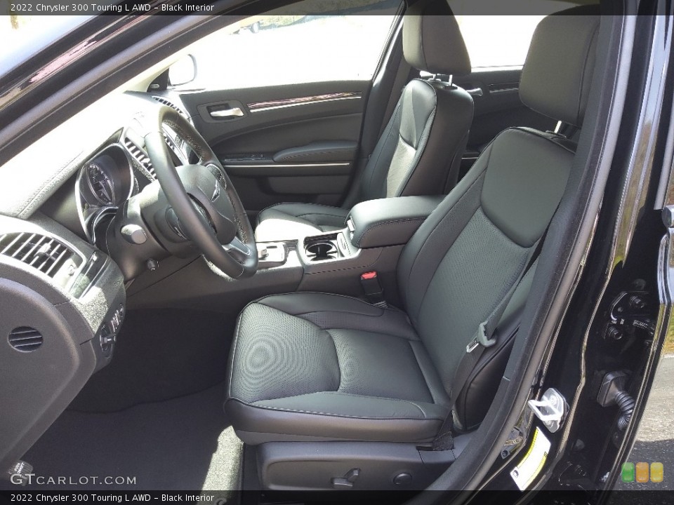 Black Interior Photo for the 2022 Chrysler 300 Touring L AWD #143954235