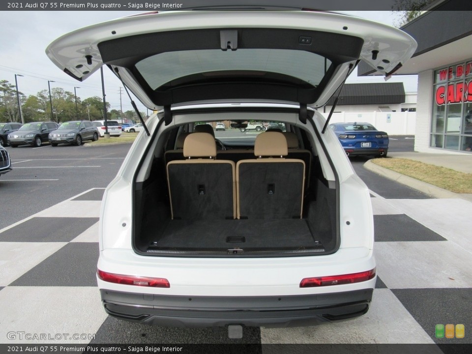 Saiga Beige Interior Trunk for the 2021 Audi Q7 55 Premium Plus quattro #143957495