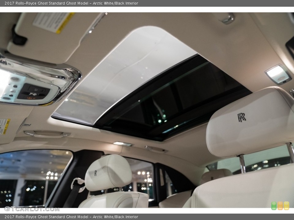 Arctic White/Black Interior Sunroof for the 2017 Rolls-Royce Ghost  #143962640