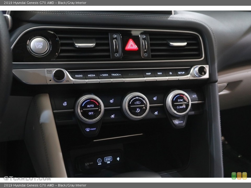 Black/Gray Interior Controls for the 2019 Hyundai Genesis G70 AWD #143967188