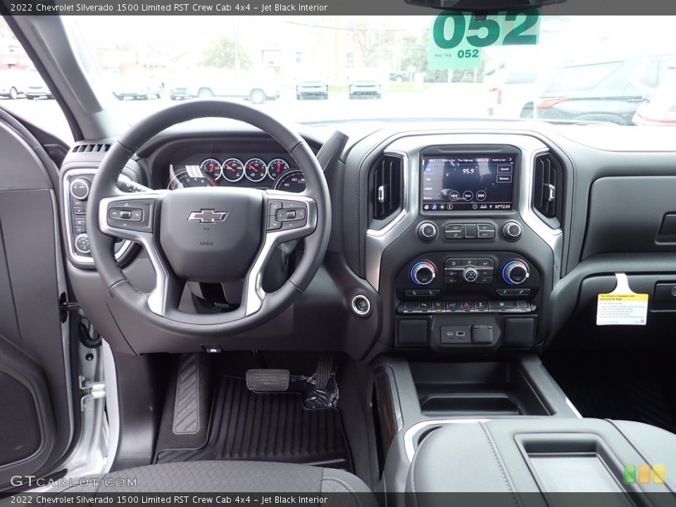 Jet Black Interior Dashboard for the 2022 Chevrolet Silverado 1500 Limited RST Crew Cab 4x4 #143989143